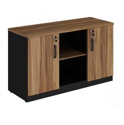 Armário baixo Credenza 02 portas com chaves +1 vão aberto